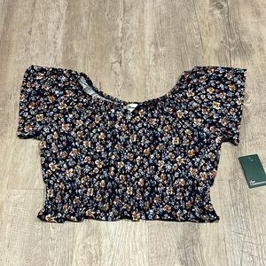 the commmon, Youth XL, Crop Top